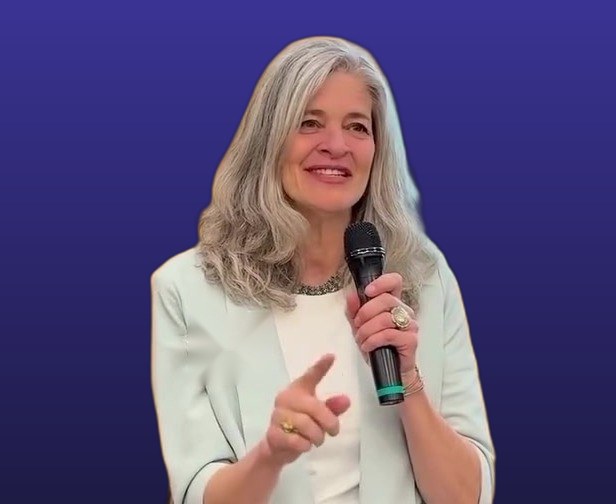 Linda Albright speaking at an AI event in Hartford